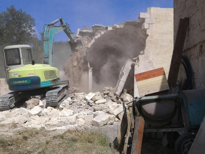 Archisio - Cassano Costruzioni Restauri srl - Progetto Smantellamento e realizzazione di nuove strutture in cemento armato