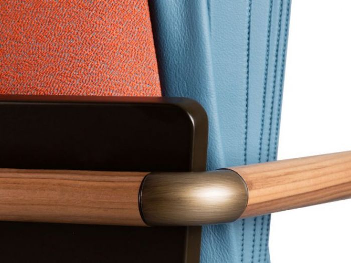 Archisio - Caf Meticcio Studio Dedign - Progetto Divano blu per adele-c