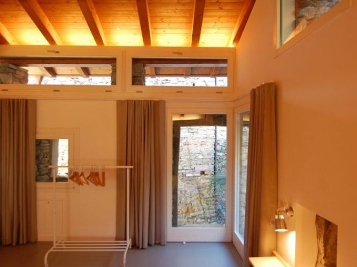 Archisio - Francesco Antoniazza - Progetto Casa di pietra e legno