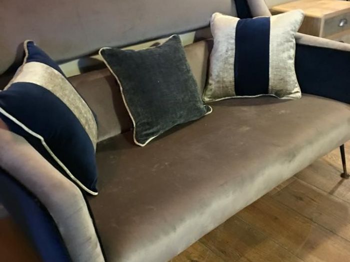 Archisio - Scenography - Progetto Sedie poltrone e divani