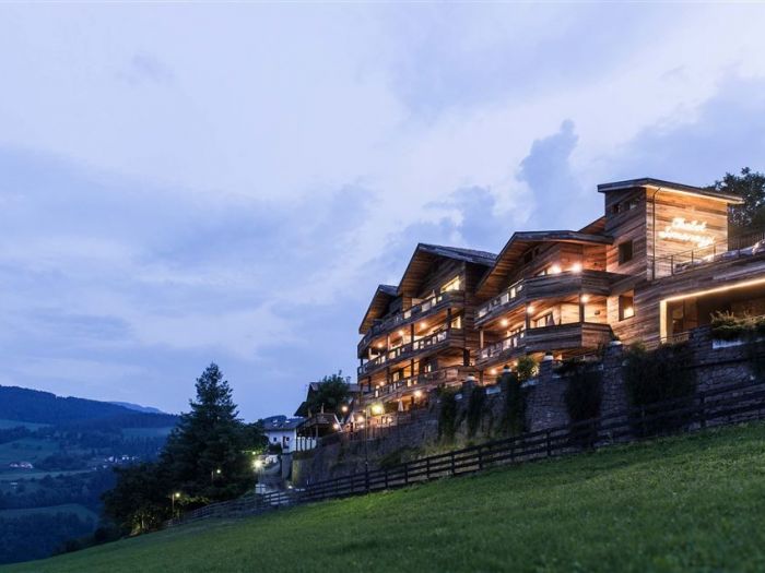 Archisio - Noa Network Of Architecture - Progetto Simonazzi alpine cluster