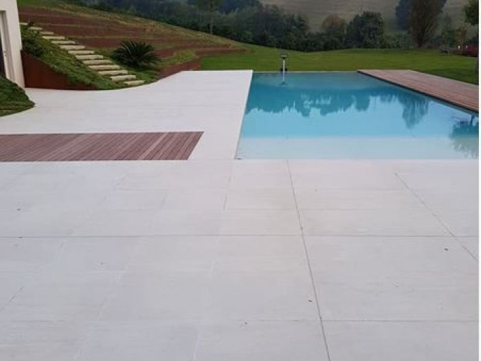 Archisio - Malagrida Group Srl Canalina Infinity - Progetto Piscina residenza privata