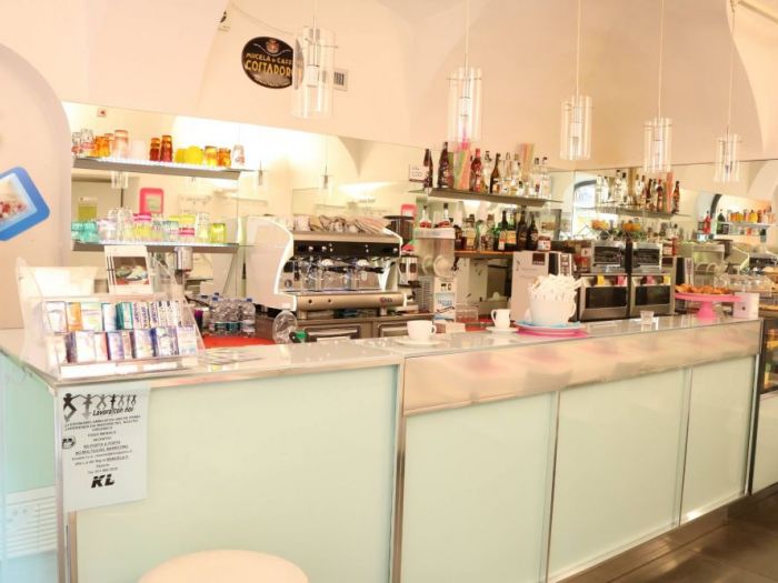 Archisio - Federico Pirarba - Progetto Arredo bar