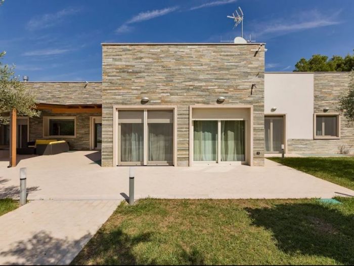 Archisio - Studio Bugna - Progetto Villa d Torre a mare bari