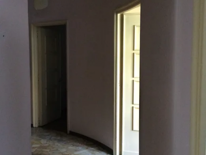 Archisio - Azzurra Lorenzetto - Progetto Casa anni 60 trasformata in moderno appartamento con living open space