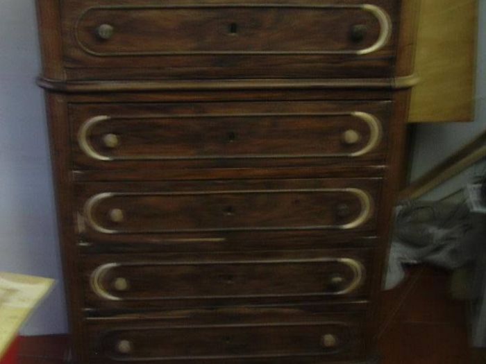 Archisio - Falegnameria Restauro Alaimo - Progetto Restauro mobili armadi realizzati su misura