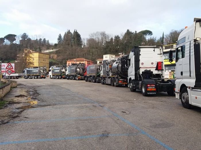 Archisio - Dg Service 2008 D G Service 2008 - Progetto Noleggio mezzi e attrezzature