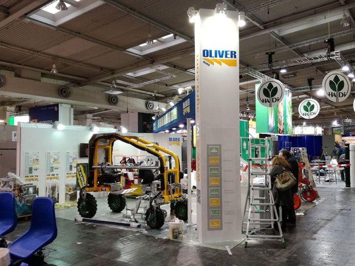 Archisio - Calmaggiorestudio - Progetto Stand design