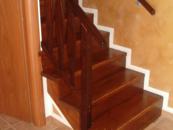 Archisio - Falegnameria Restauro Alaimo - Progetto Tavoli e scale