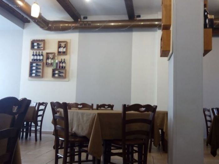 Archisio - Domenico Sforza - Progetto Ristorante il postaccioLavori di pitturazione e nuova illuminazione del ristorante il postaccio