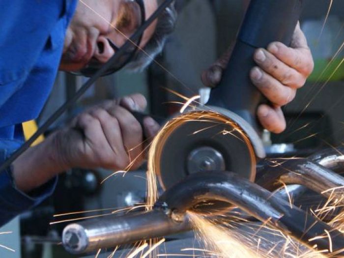 Archisio - Fiorenza Ristrutturazioni - Progetto Montaggio parquet falegnami e fabbri e assetti