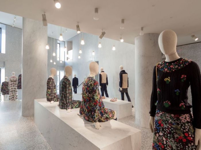 Archisio - Lorenzo Piano - Progetto Fotografia di interni per valentino