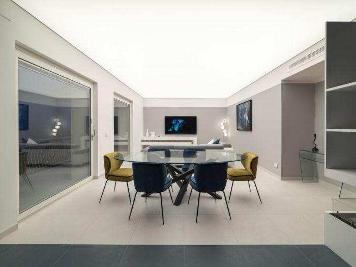 Archisio - Vincenzo Matarazzo - Progetto Ristrutturazione appartamento stile moderno con vista mare sul golfo di napoli