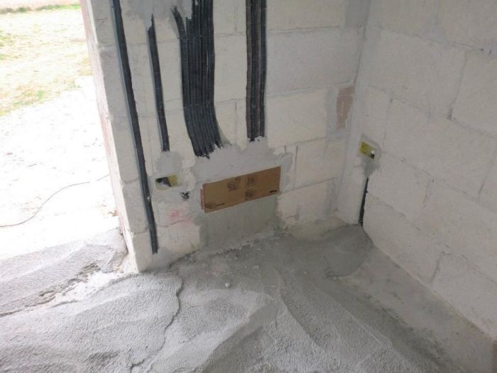 Archisio - Mp Impianti - Progetto Impianti elettrici per gli immobili e quadri per macchinari elettrici