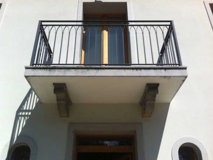 Archisio - Costec Consorzio Servizi Tecnici - Progetto Servizio fabbro e ferro battuto Serramenti in ferro e alluminio cancelli recinzioni e altro per abitazioni private o edifici commerciali