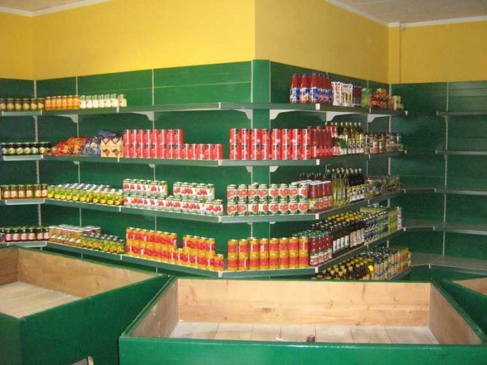 Archisio - Aldo Ilardi Falegnameria - Progetto Arredamenti negozi