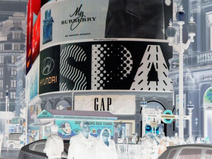 Archisio - Gianluca Vetrugno Meltem Kosan the Art Of The Negative - Artisti - Progetto Galleria 3 architettura