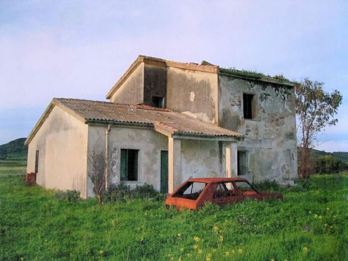 Archisio - Sandra Scanu - Progetto prima dellintervento - ristrutturazione di una struttura adibita ad abitazione