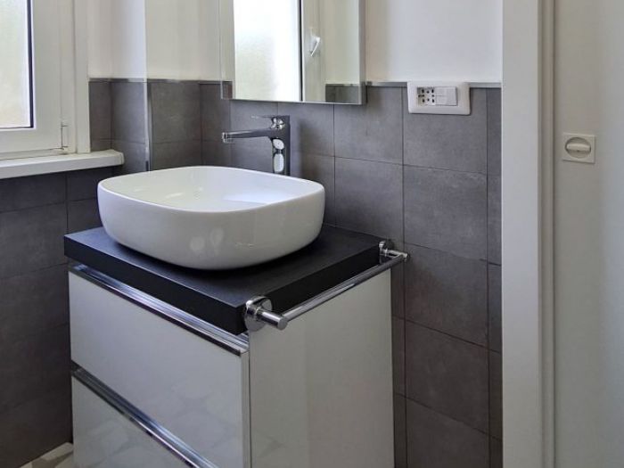 Archisio - Enrica Leonardis - Progetto Bagni nuovi black white
