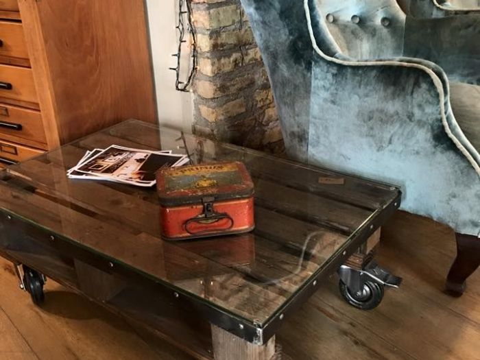 Archisio - Scenography - Progetto Tavoli e tavolini