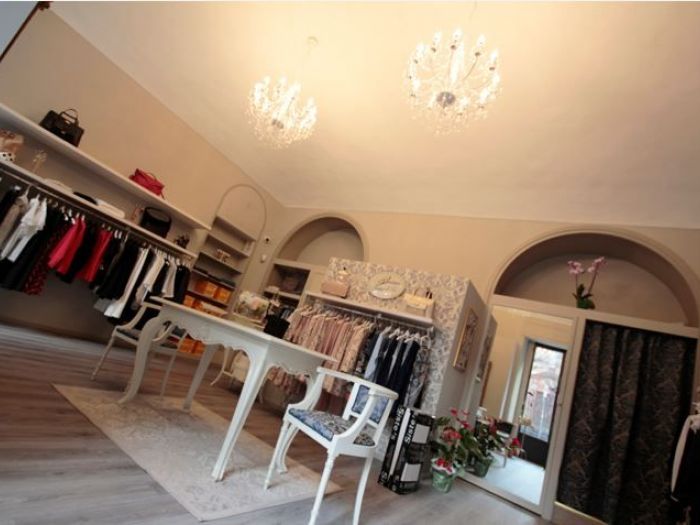 Archisio - Stocco Ristrutturazioni Dinterni - Progetto Abbigliamento