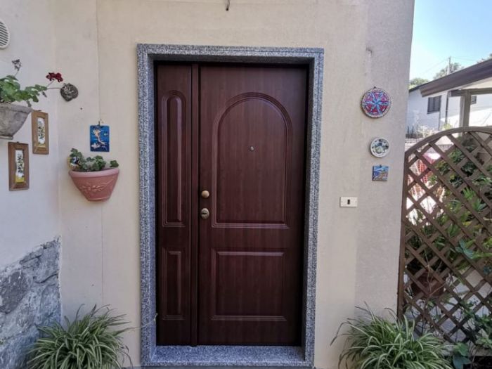 Archisio - De Luca Serramenti Di Andrea De Luca - Progetto Portoni blindati