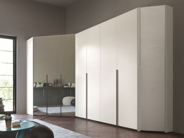 Archisio - Falegnameria Fabrizio Eric - Progetto Armadi con ante a specchio angolare misure angolare