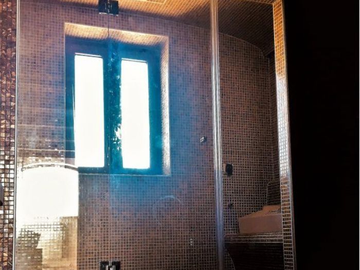 Archisio - Vetreria Kroton - Progetto Box doccia in vetro