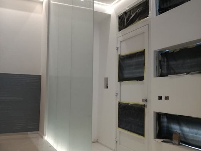 Archisio - Vetreria Flower Glass - Progetto Separ porte e rivestimenti