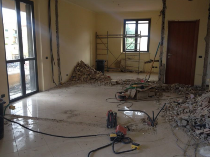 Archisio - Mada Tinteggiature-cartongesso-isolamenti - Progetto Pavimenti laminati-decorazioni speciali-armadi in cartongesso-impermealizzazioni