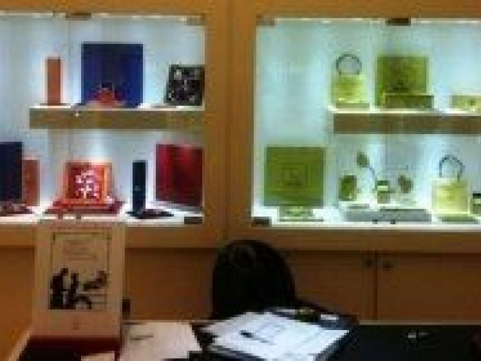 Archisio - Falegnameria Agostini - Progetto Arredi per negozi