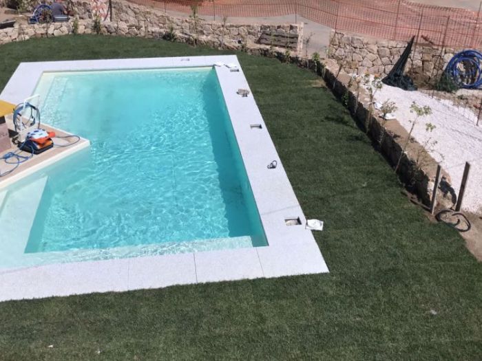 Archisio - Edil San Teodoro - Progetto Edil san teodoro una realt sarda specializzata nella costruzione di piscine Offriamo interventi personalizzati volti a realizzare piscine che rispondono completamente ai desideri e alle necessit dei clienti La piscina infatti non fine a se stes