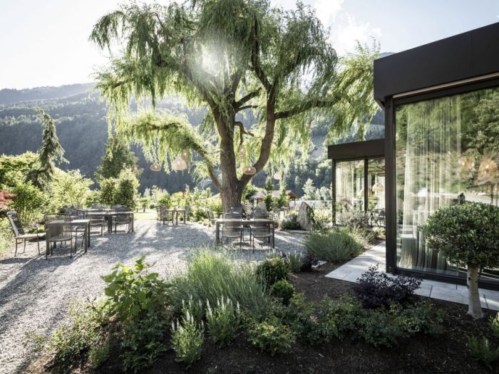 Archisio - Noa Network Of Architecture - Progetto Apfelhotel torgglerhof in piena fioritura