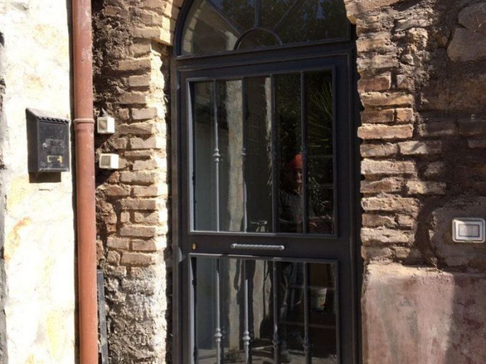 Archisio - Domus Finestre Snc - Progetto Lavorazione ferro e pronto intervento fabbro per grate