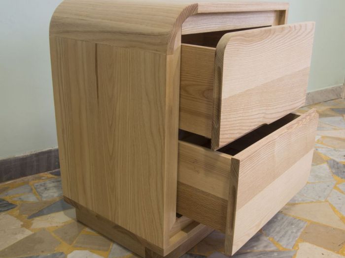 Archisio - Ebanisteria Gambella - Progetto Comodino in frassino