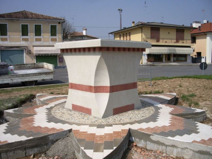 Archisio - Marmi E Graniti Deoni Daniela - Progetto Monumento agli emigranti di paese