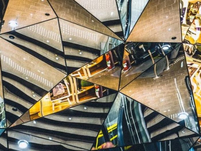 Archisio - Vetreria Dimensione Vetro - Progetto Specchi e mensole