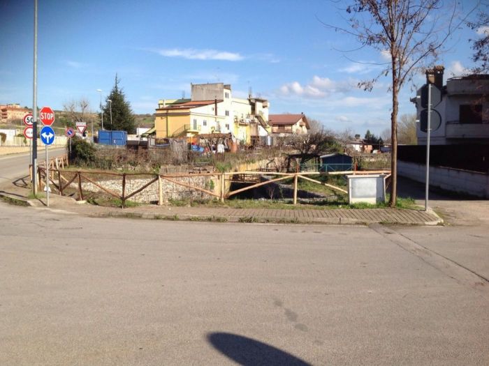 Archisio - Ambientline - Progetto Costruzioni esterne in zona commerciale