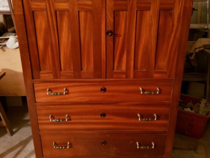 Archisio - Castano Restauro - Progetto Restauro di un mobile antico