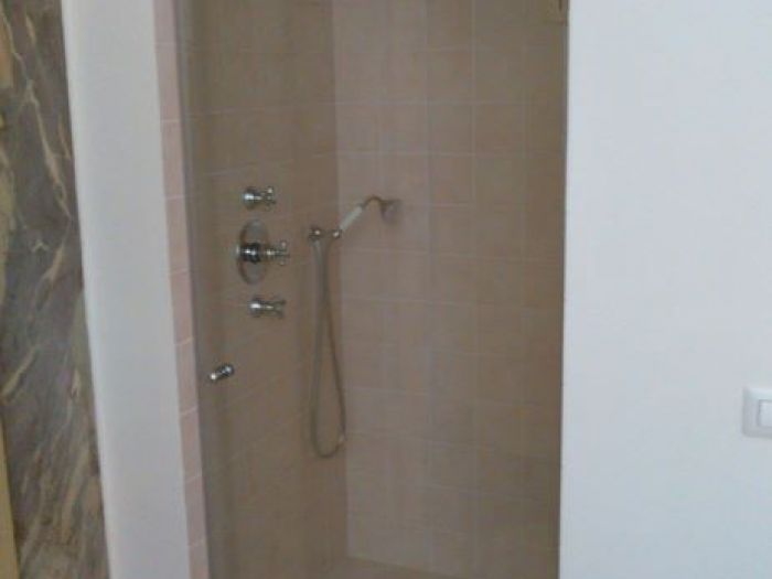 Archisio - Vetreria Bacciotti Simone - Progetto Lavorazioni su misura