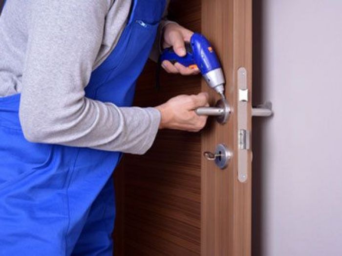 Archisio - Emergenza Casa 24h - Progetto Fabbro