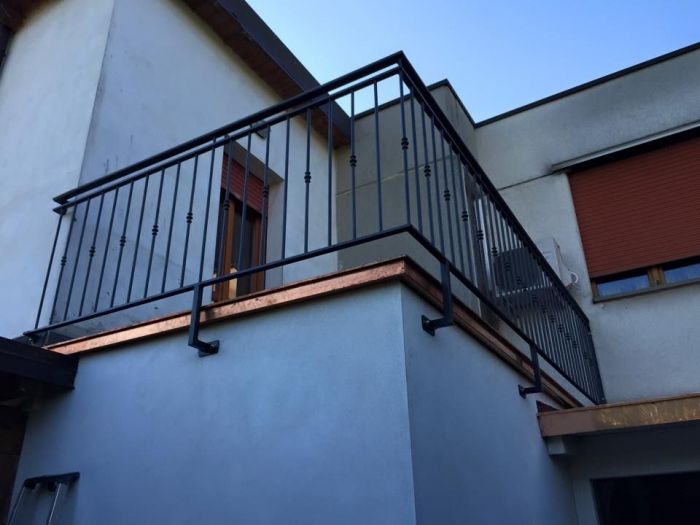 Archisio - Piccola Carpenteria Metallica - Progetto Inferiate in ferro