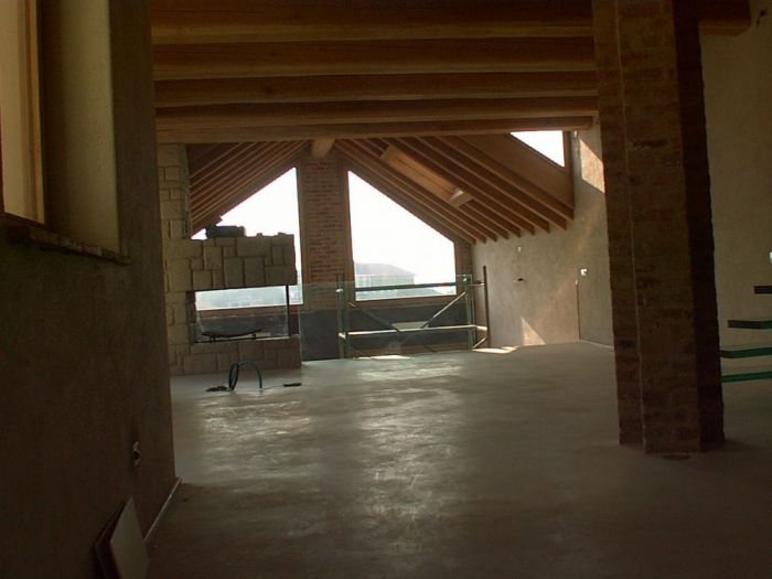 Archisio - Flli Conti Snc - Progetto Un vecchio fabbricato diventa una bella casa