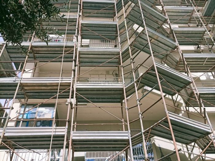 Archisio - Fontana Giovanni Ponteggi - Progetto Montaggio ponteggio telai e tubi e giunti