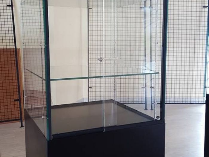 Archisio - Tortoglass - Progetto Vetrine sportelli cucine vetrate