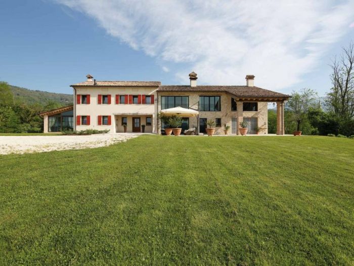 Archisio - Luca Polloni - Progetto Restauro rustico