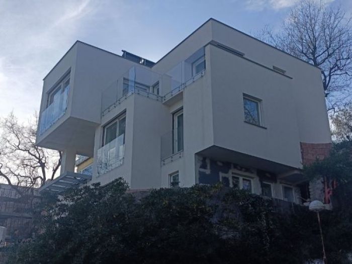 Archisio - Flavio Di Fiore - Progetto Trasformazione di due ville del 1974 in case vacanza