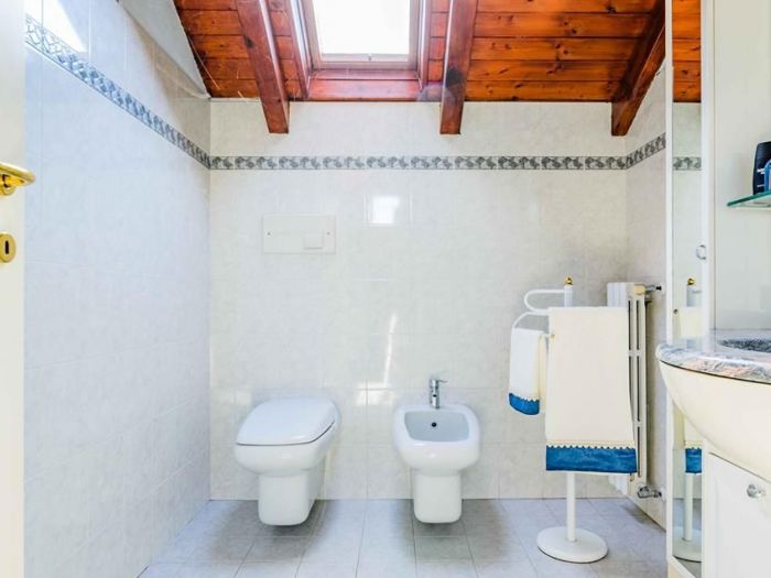 Archisio - Venduta A Prima Vista - Progetto Ministaging in meravigliosa villa con piscina a cassano magnago