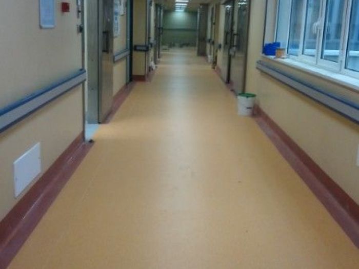 Archisio - Errico Gaglianese - Progetto Rifacimento pavimenti gruppo operatorio ed utic del campus di germaneto