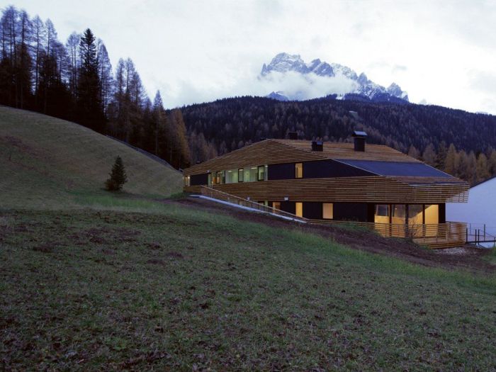 Archisio - Plasma Studio - Progetto Strata hotel